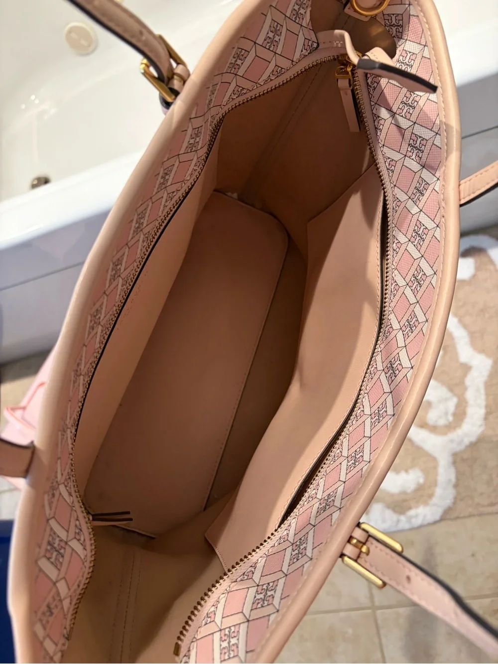 Tory Burch Purse in Light Pink Patterned Design